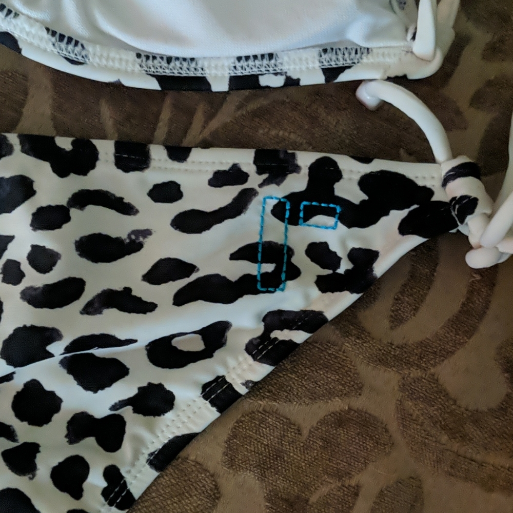 Bikini 👙 - Picture 3 of 5